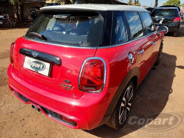 2019 MINI COOPER 