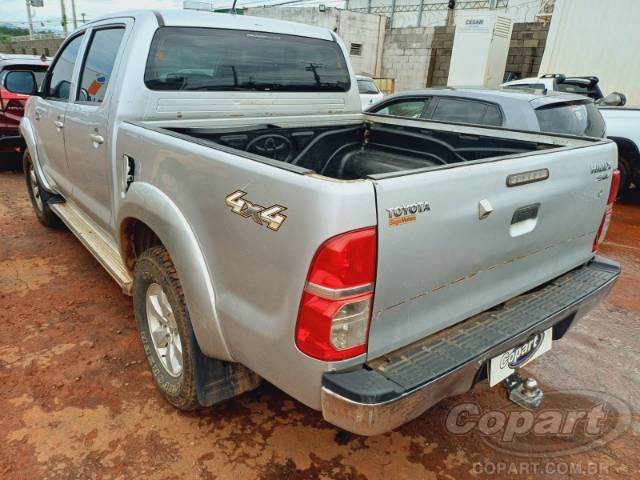 2014 TOYOTA HILUX CD 