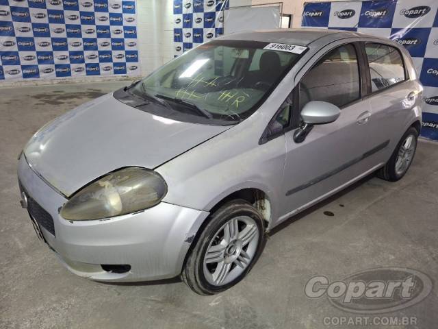 2011 FIAT PUNTO 