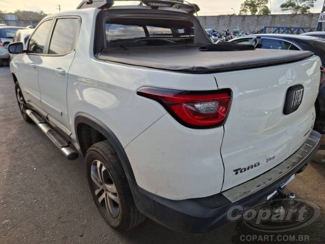 2017 FIAT TORO 