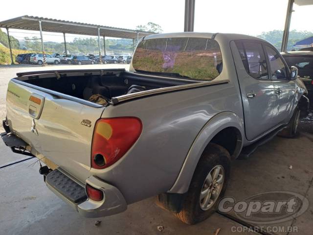 2013 MITSUBISHI L200 TRITON 