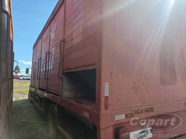 2004 VOLKSWAGEN 15.180 