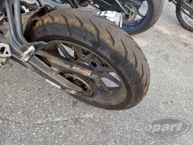 2025 YAMAHA YZF R15 