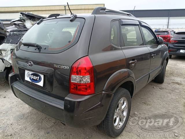 2011 HYUNDAI TUCSON 