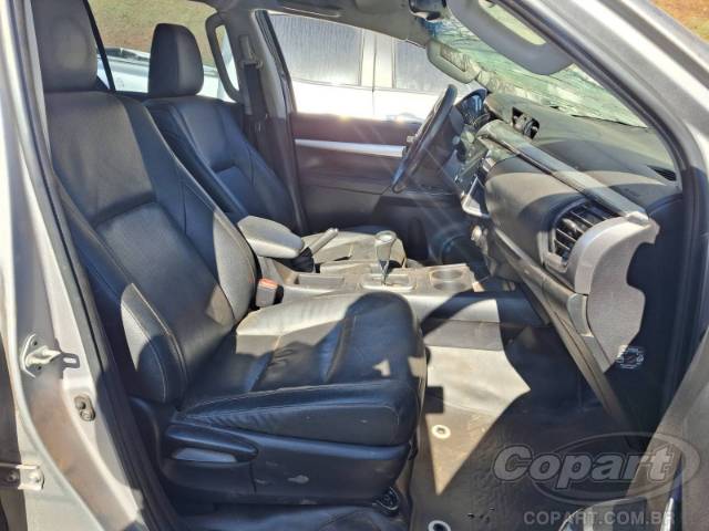 2023 TOYOTA HILUX CD 