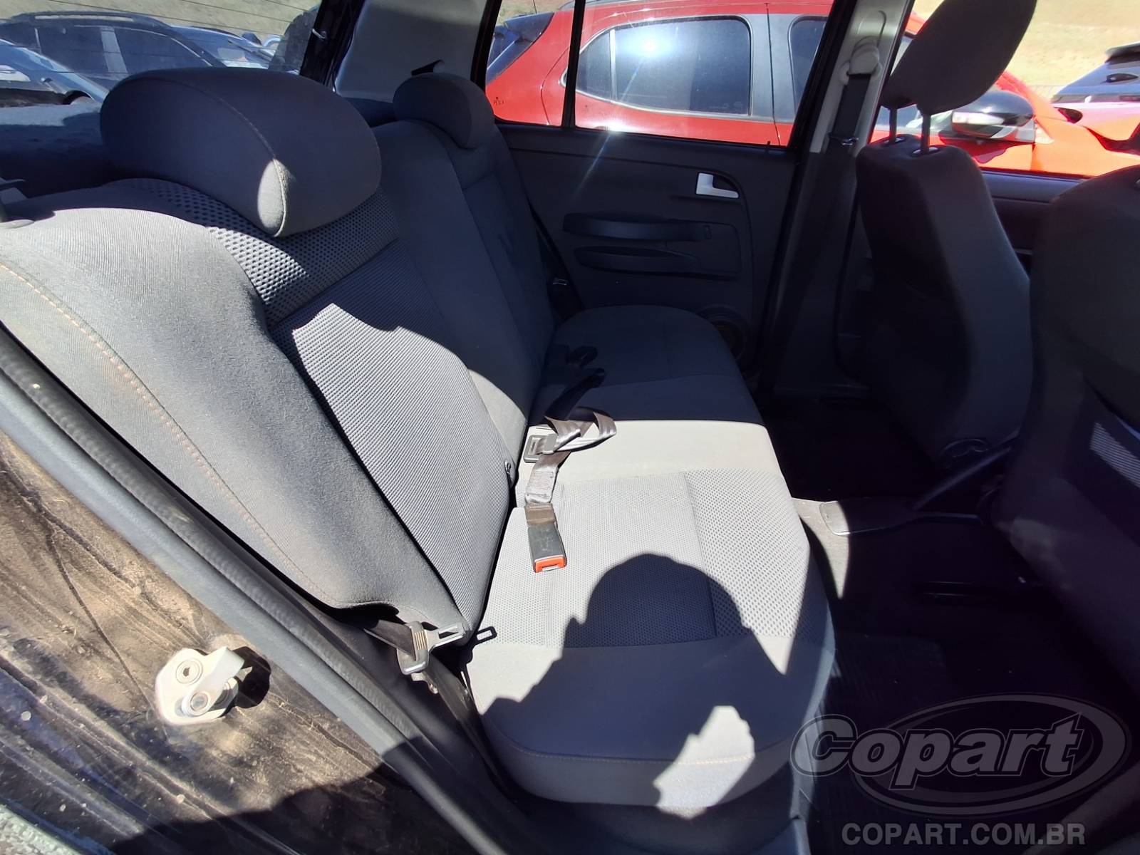 2009 VOLKSWAGEN FOX — foto 6 de 10