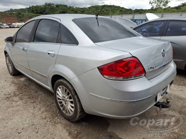 2011 FIAT LINEA 