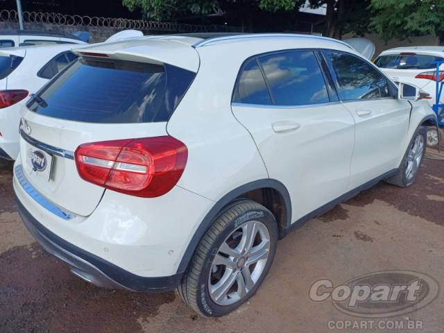 2016 MERCEDES BENZ GLA 