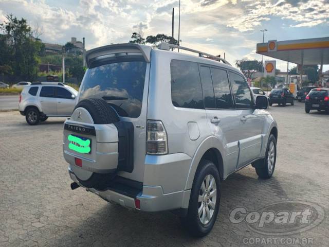 2011 MITSUBISHI PAJERO FULL 