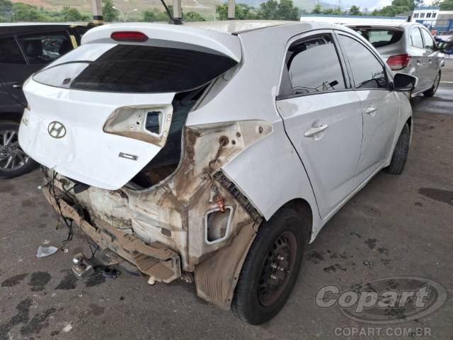 2015 HYUNDAI HB20 