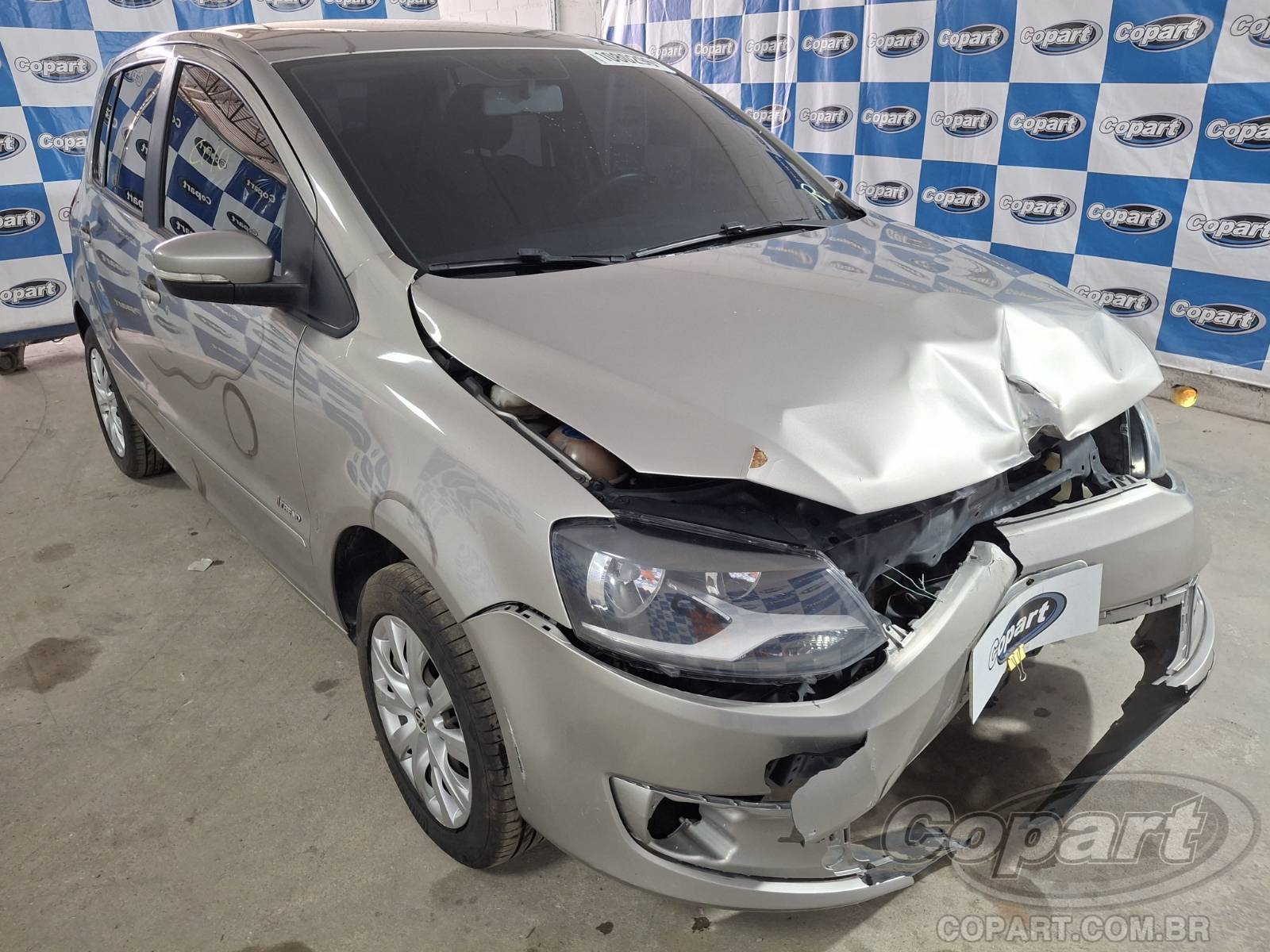 VOLKSWAGEN FOX 1.0 Total Flex 2013