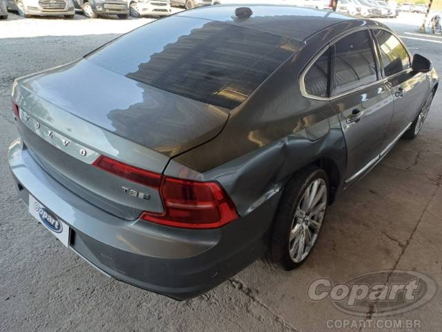 2019 VOLVO S90 
