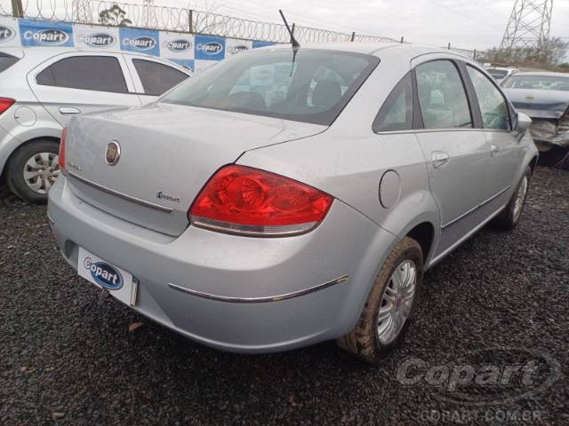 2013 FIAT LINEA 