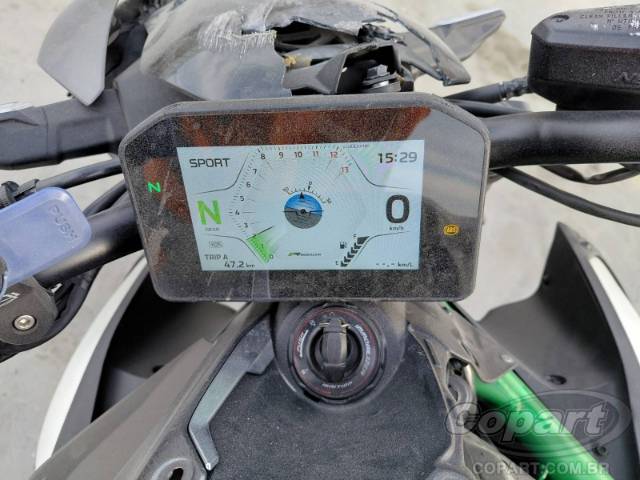 2026 KAWASAKI Z900 