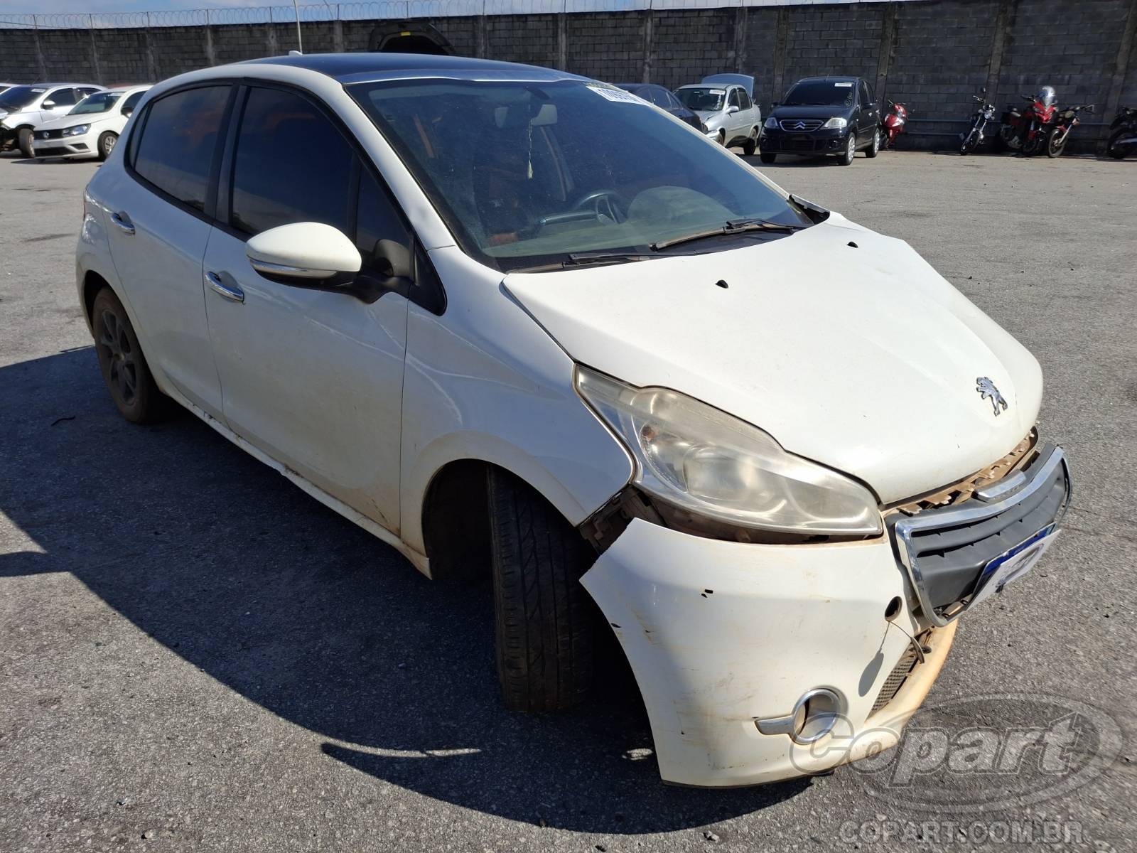 2014 PEUGEOT 208