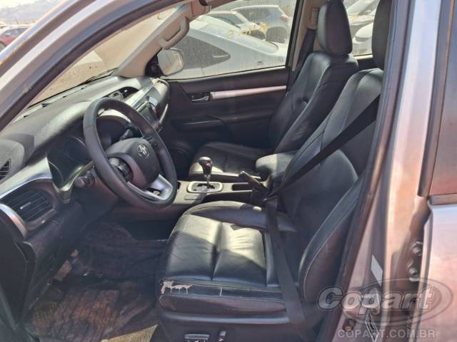 2017 TOYOTA HILUX CD 