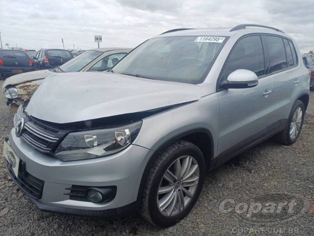 2017 VOLKSWAGEN TIGUAN 