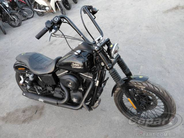 2015 HARLEY-DAVIDSON DYNA 