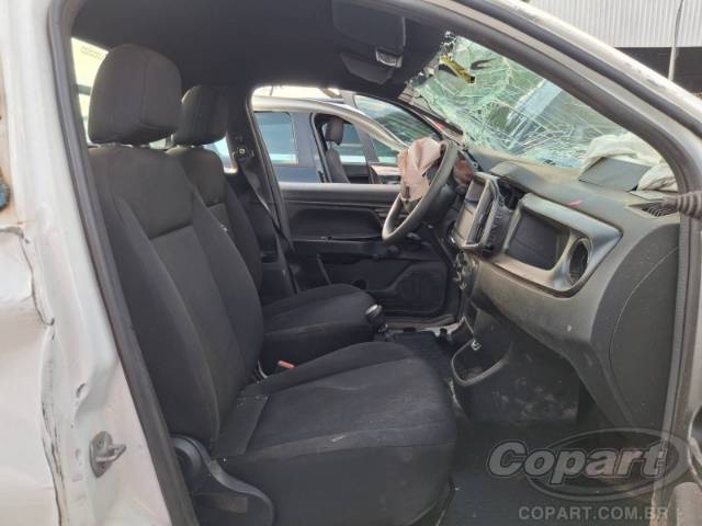 2025 FIAT STRADA 