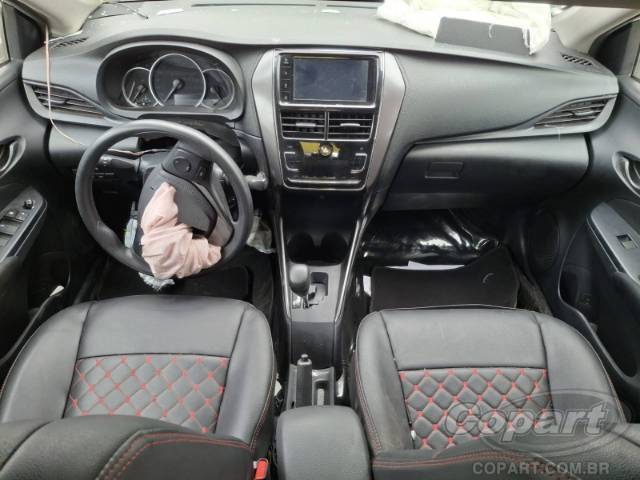 2024 TOYOTA YARIS SEDA 