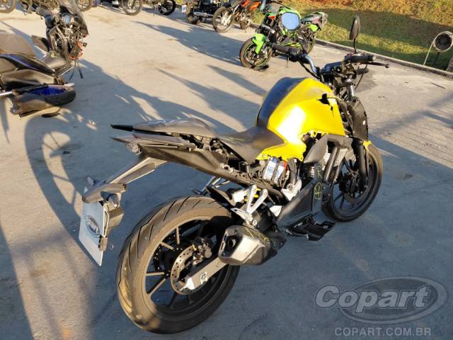 2023 HONDA CB 300F 