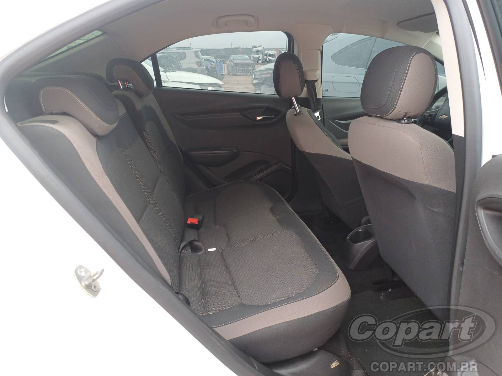Foto 6 de 10: 2015 CHEVROLET PRISMA
