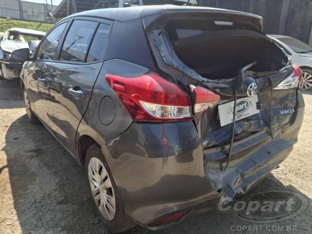 2023 TOYOTA YARIS 