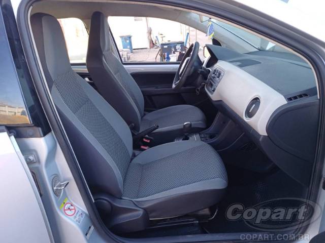 2015 VOLKSWAGEN UP 