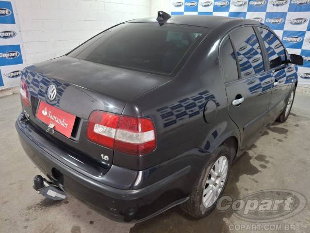 2005 VOLKSWAGEN POLO SEDAN 