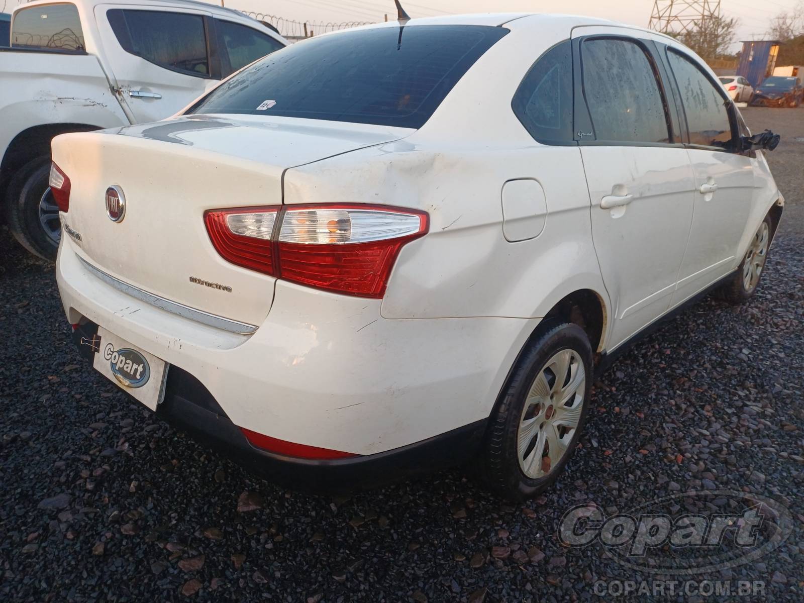 Foto 4: 2015 FIAT GRAND SIENA
