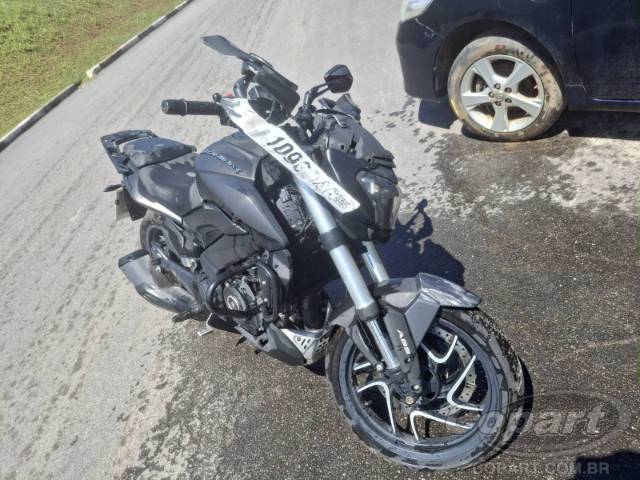 2025 BAJAJ DOMINAR 