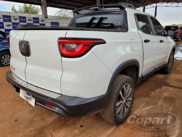 2022 FIAT TORO 