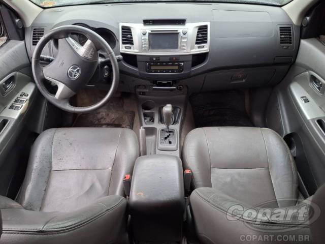 2013 TOYOTA HILUX CD 