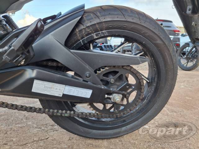 2025 BAJAJ DOMINAR 