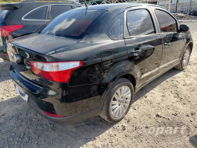 2015 FIAT GRAND SIENA 
