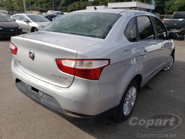 2016 FIAT GRAND SIENA 