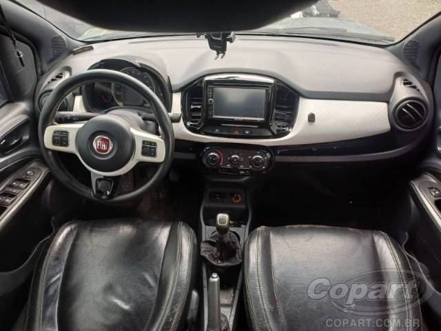 2015 FIAT UNO 