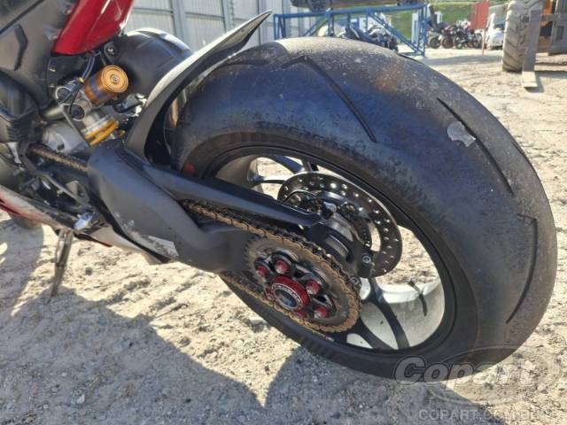 2024 DUCATI PANIGALE 