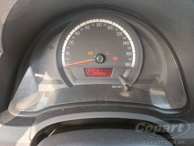 2015 VOLKSWAGEN UP 