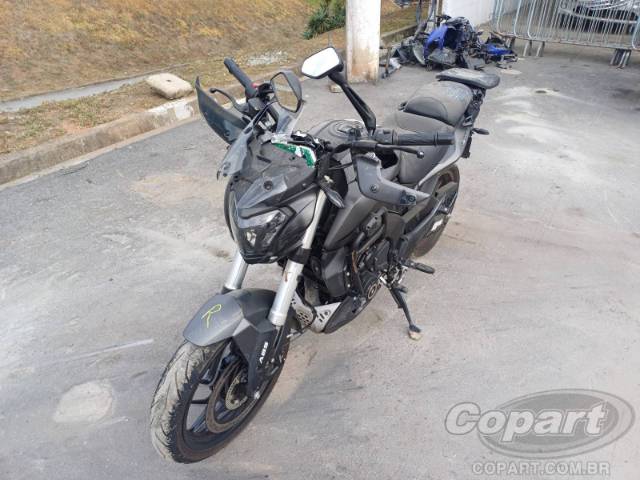 2025 BAJAJ DOMINAR 