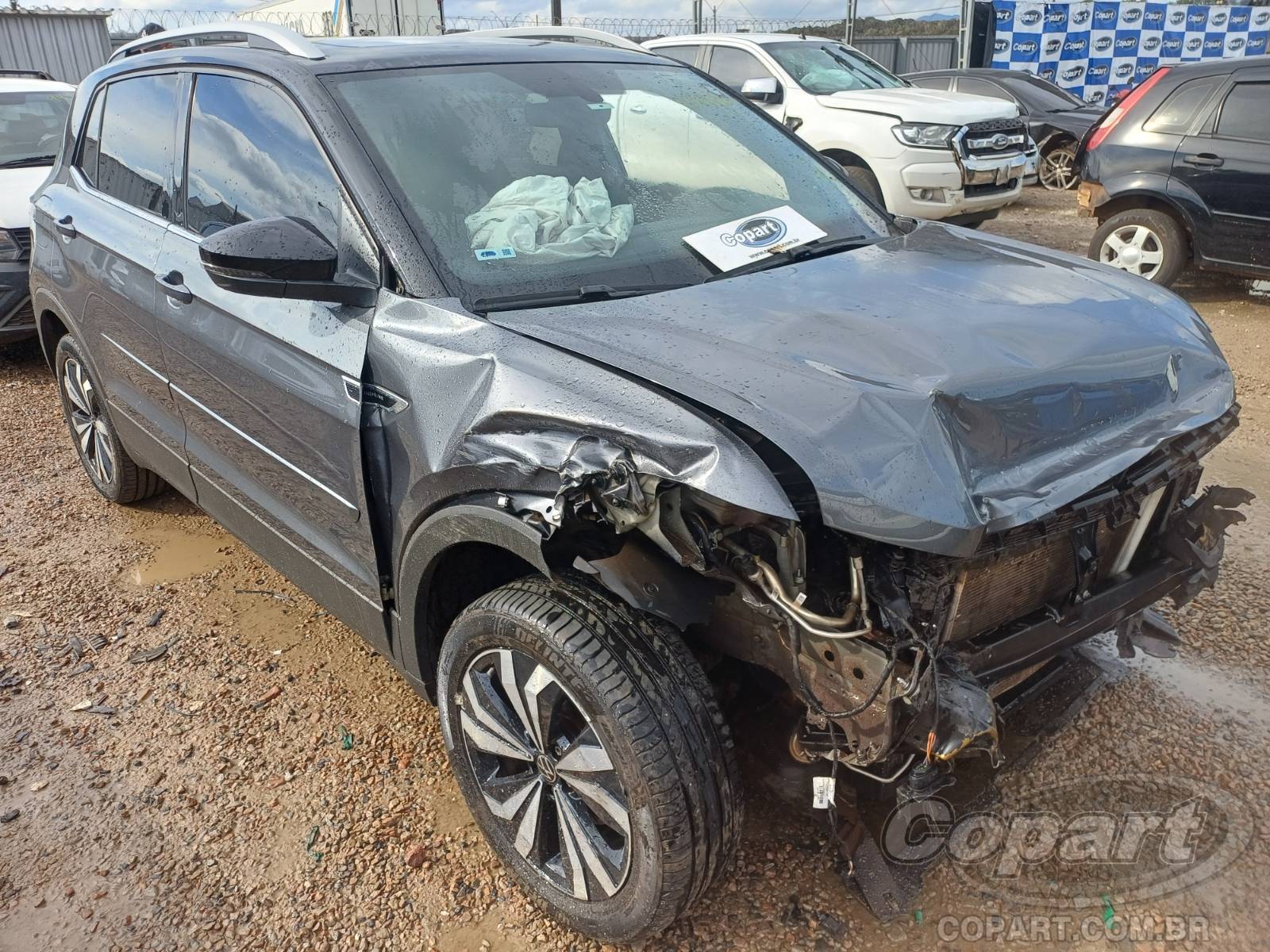 Veículo VW - VolksWagen T-Cross 2022 VOLKSWAGEN T-CROSS Highline 250 AT 1.4 16V TSI Turbo 2022 em leilão