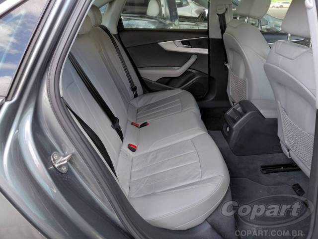 2018 AUDI A4 