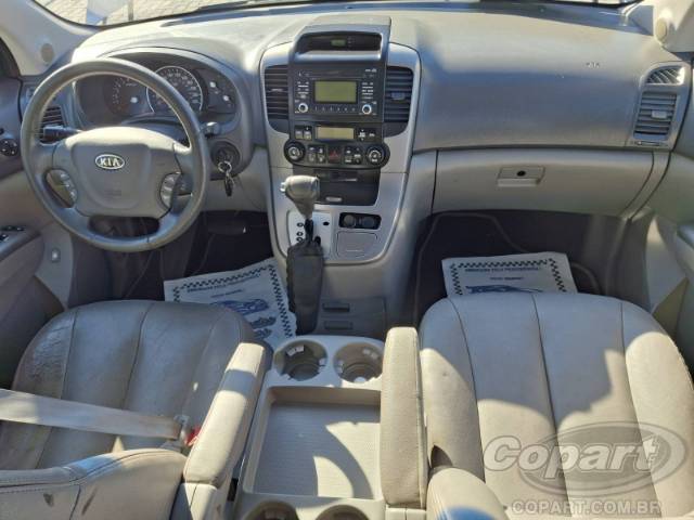 2011 KIA GRAND CARNIVAL 