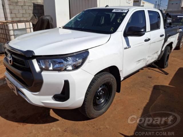 2025 TOYOTA HILUX CD 