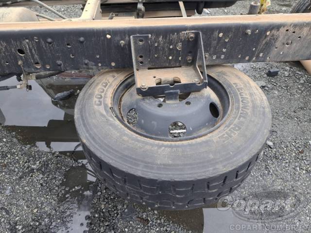 2005 FORD CARGO 815 
