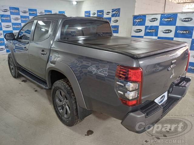 2025 MITSUBISHI L200 TRITON 