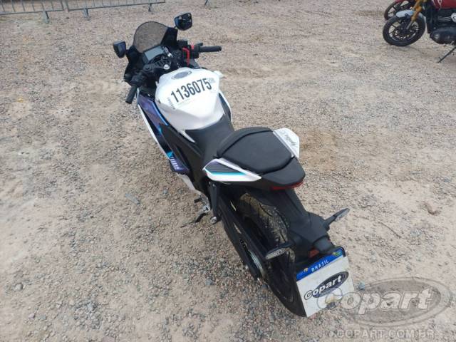 2026 YAMAHA YZF R3 