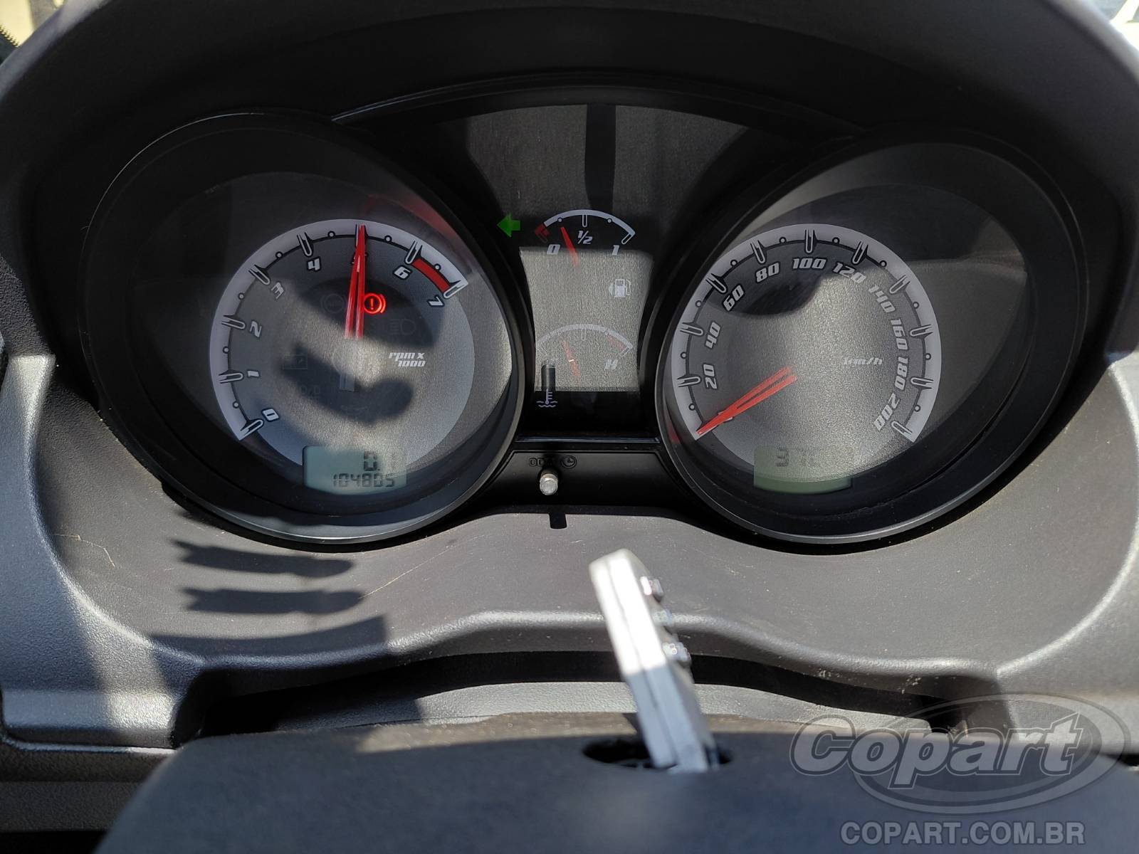 Foto 8 de 10: 2014 FORD FIESTA