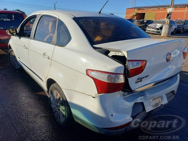 2017 FIAT GRAND SIENA 