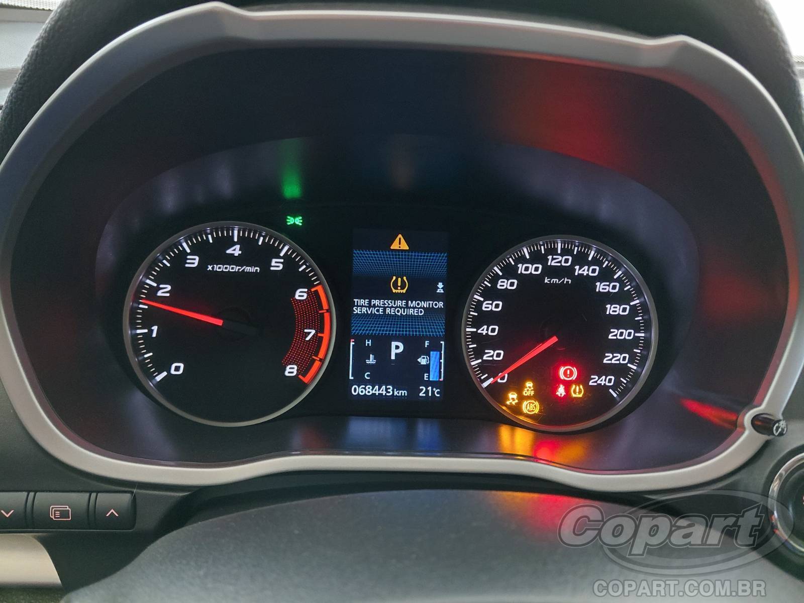 Foto 8 de 10: 2024 MITSUBISHI ECLIPSE CROSS